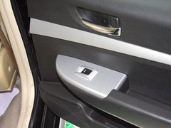 2011款 1.5L 手动 尊贵型 5座
