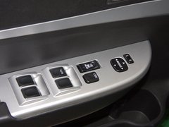 2011款 1.5L 手动 尊贵型 5座