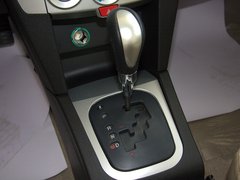 2011款 1.5L 手动 尊贵型 5座