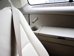 2012款 2.5T 自动 北欧豪华版 7座