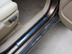 2012款 2.5T 自动 北欧豪华版 7座