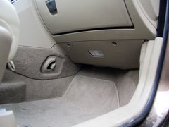 2012款 2.5T 自动 北欧豪华版 7座