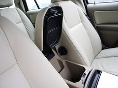 2012款 2.5T 自动 北欧豪华版 7座