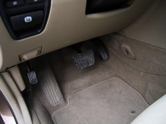 2012款 2.5T 自动 北欧豪华版 7座