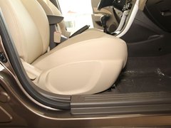 2011款 1.5L 手动 精英型