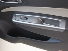 2011款 1.5L 手动 精英型