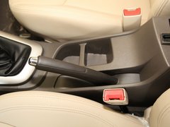 2011款 1.5L 手动 精英型