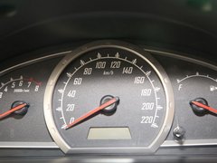 2011款 1.5L 手动 精英型