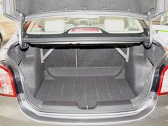 2011款 1.5L 手动 精英型