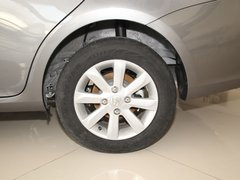 2011款 1.5L 手动 精英型