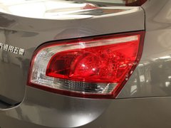 2011款 1.5L 手动 精英型