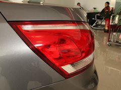 2011款 1.5L 手动 精英型