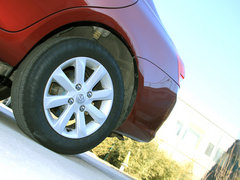 2011款 1.5L 手动 精英型