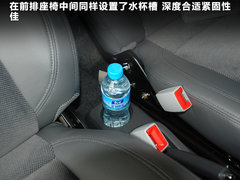 2011款 1.0L 手动 传奇版