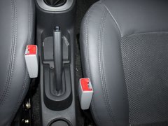 2011款 1.0L 手动 传奇版