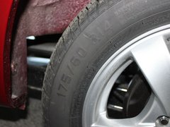 2011款 1.0L 手动 传奇版
