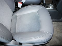 2011款 1.0L 手动 传奇版