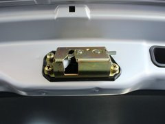 2011款 1.0L 手动 传奇版