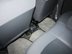2011款 1.0L 手动 传奇版