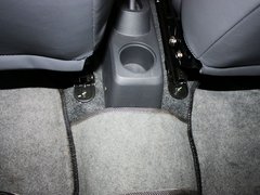 2011款 1.0L 手动 传奇版