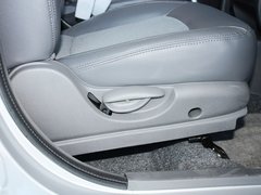 2011款 1.0L 手动 传奇版