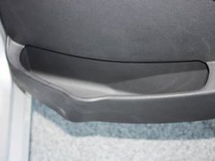 2011款 1.0L 手动 传奇版