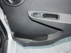 2011款 1.0L 手动 传奇版