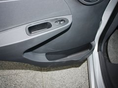 2011款 1.0L 手动 传奇版