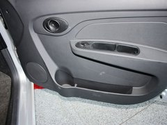 2011款 1.0L 手动 传奇版