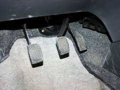 2011款 1.0L 手动 传奇版