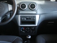 2011款 1.0L 手动 传奇版