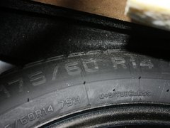 2011款 1.0L 手动 传奇版