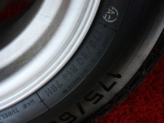 2011款 1.0L 手动 传奇版