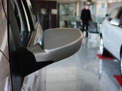 2011款 1.0L 手动 传奇版
