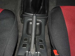 2009款 2.4 手动 2WD标准型(国Ⅳ) 5座