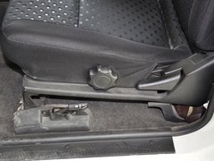 2009款 2.4 手动 2WD豪华型(国Ⅳ) 5座