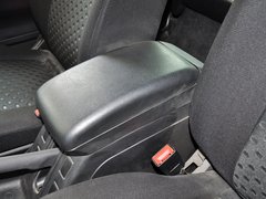 2009款 2.4 手动 2WD豪华型(国Ⅳ) 5座
