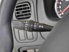 2009款 2.4 手动 2WD豪华型(国Ⅳ) 5座