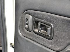 2009款 2.4 手动 2WD豪华型(国Ⅳ) 5座
