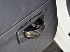 2009款 2.4 手动 2WD豪华型(国Ⅳ) 5座