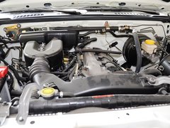 2009款 2.4 手动 2WD豪华型(国Ⅳ) 5座