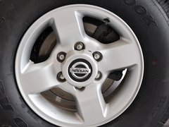 2009款 2.4 手动 2WD豪华型(国Ⅳ) 5座