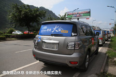 2009款 2.4 手动 4WD行政型(国Ⅳ) 5座