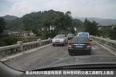 2009款 2.4 手动 4WD行政型(国Ⅳ) 5座