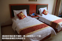 2009款 2.4 手动 4WD行政型(国Ⅳ) 5座