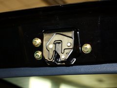 2011款 2.0T 手动 两驱舒适型 5座