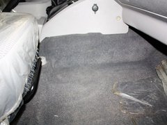 2011款 2.0T 手动 两驱舒适型 5座