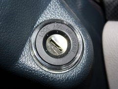 2011款 2.0T 手动 两驱舒适型 5座