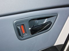 2011款 2.0T 手动 两驱舒适型 5座