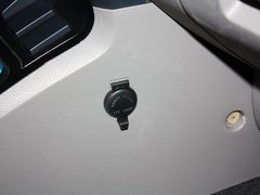2011款 2.0T 手动 两驱舒适型 5座